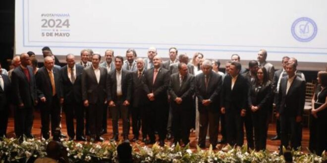 Candidatos Firman Pacto Ético Electoral Rumbo a las Elecciones del 5 de Mayo