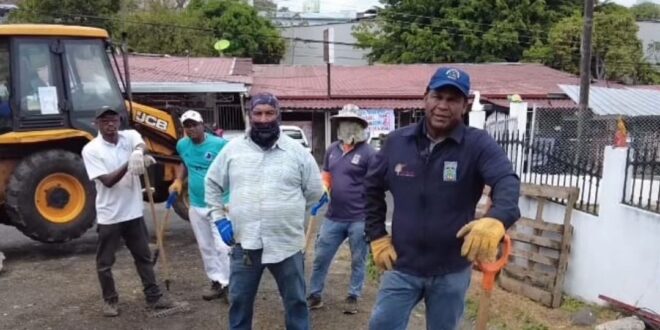 Aquí se Gana Trabajando, no Hablando: Héctor Carrasquilla