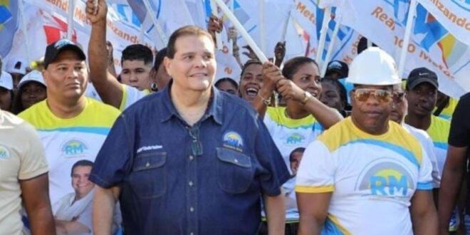 Chello Gálvez inicia caminatas, le tocó a Pedregal ayer