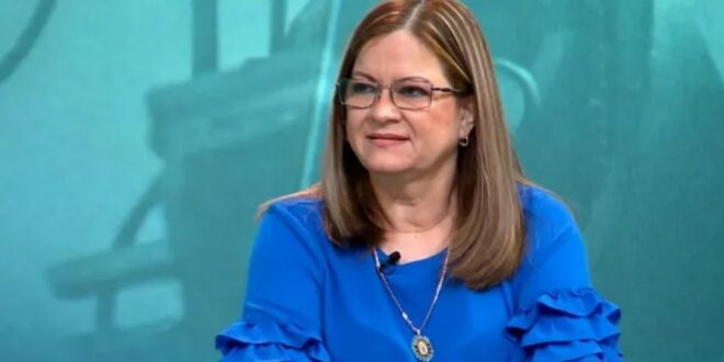 Con valentía, Rosario Turner también renunció al PRD