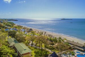 Decameron impulsa su compromiso con la Sostenibilidad en tres dimensiones: ambiental, social y económica