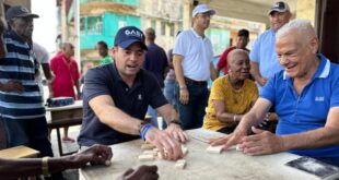 Gaby continua gira: La riqueza de Colón está en su gente