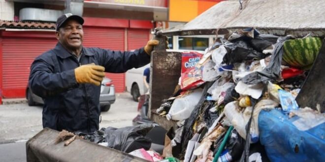 Héctor Carrasquilla: Recoger basura no es mi función, pero si mi compromiso con San Miguelito
