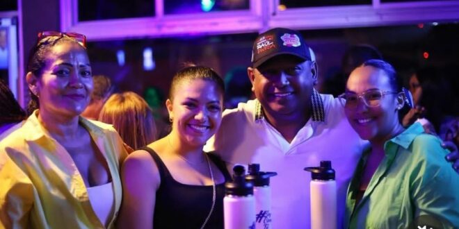 Raúl Pineda inaugura "Pregúntale Tú Mismo"