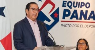 Al firmar Pacto