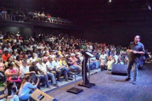 Inversiones y empleos para Colón, es el compromiso de Martín Torrijos