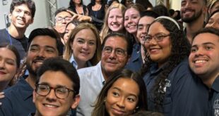 Los Jóvenes en la USMA le pidieron un Selfie a Martin Torrijos