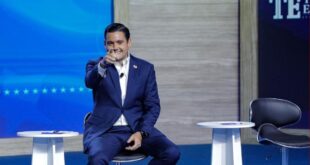Mil Palos de Salario mínimo y 4 días de Trabajo: Gaby Carrizo