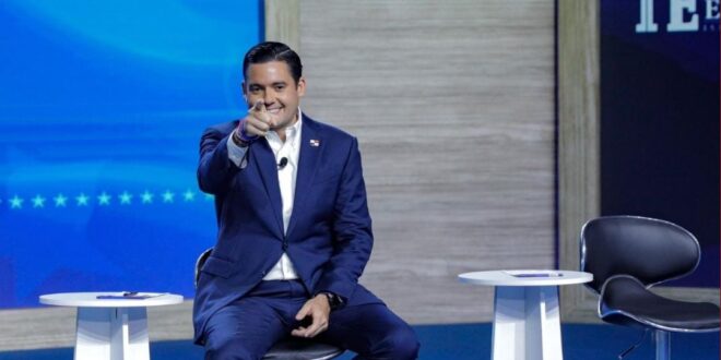Mil Palos de Salario mínimo y 4 días de Trabajo: Gaby Carrizo