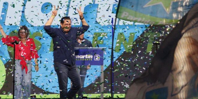 Aquí estoy; Martin Torrijos Espino hijo de Xenia y Omar Torrijos y vamos a Ganar