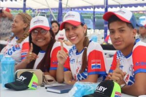 Benicio Robinson prepara la maquinaria PRD en Bocas del Toro