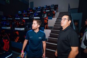 Galería con Mayer y Martin un paso hacia el futuro Panamá