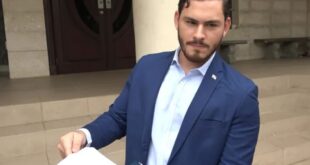 Juan Diego Vásquez interpela a directivos de la AIG por pagos duplicados de becas PASE-U