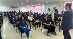 Martín propone que médicos hagan internado en hospitales privados certificados