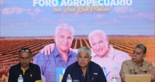 Mulino firmó acuerdo con sector agropecuario en Tierras Altas