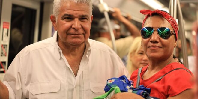 Mulino se monta a El Metro y afirma que extensión 3 concluirá en tiempo récord