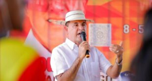 Tito Rodríguez apoyo incondicional a Gaby Carrizo y muestra el Músculo Molirena
