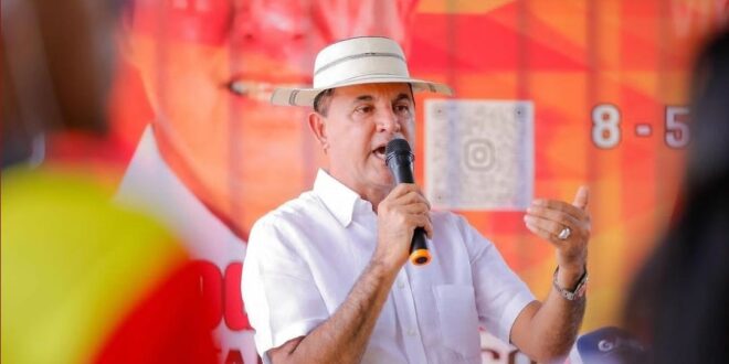 Tito Rodríguez apoyo incondicional a Gaby Carrizo y muestra el Músculo Molirena