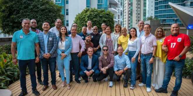 Alcalde Electo Mayer Mizrachi se reúne con representantes de corregimiento del distrito de Panamá para el periodo 2024-2029