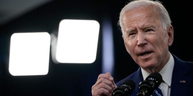 Biden apuesta por bajar los precios de la gasolina de cara a las elecciones presidenciales