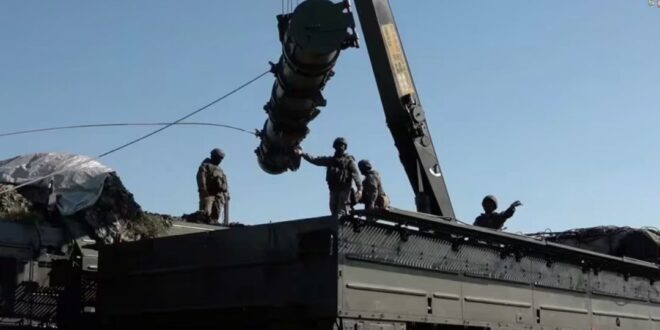 Rusia juega con fuego nuclear: Ejercicios de armas tácticas cerca de Ucrania elevan la tensión