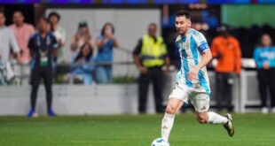 Messi brilla y rompe récords en el debut de Argentina en la Copa América