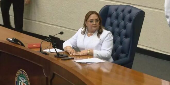 Con amplio respaldo, es electa Presidenta de la Asamblea Dana Castañeda