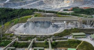 Trabajadores de Minera Panamá Exigen Solución Inmediata ante Incertidumbre y Desempleo