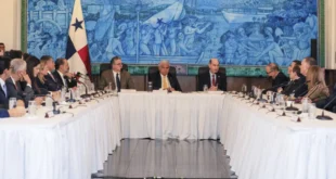 Presidente Mulino y la Asociación Bancaria dan paso hacia la bancarización de todos los panameños
