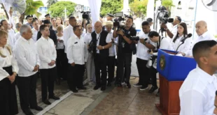 Romería en el Cementerio Amador Inaugura las Festividades Patrias en Panamá