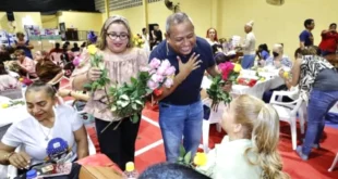 San Miguelito extraña los Días de las Madres de Raúl Pineda, 20 años Amor