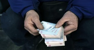 La moneda de Irán se desploma a mínimo histórico: un dólar supera el millón de riales