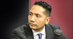 Meneses busca un espacio en el CEN para la inmunidad electoral y no responder por los 440 mil dólares