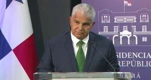 Mulino anuncia cierre de porquerizas contaminantes y pago de becas del IFARHU
