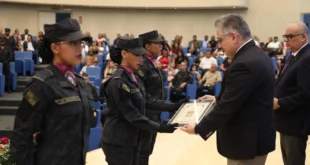 114 Nuevos Agentes del SPI Juran Defender la Democracia con Tres Mujeres en Puestos de Honor