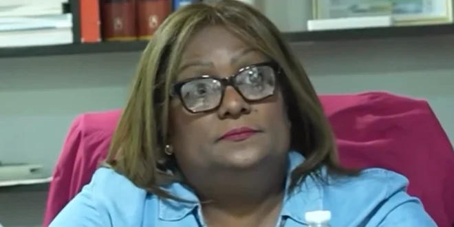 Kira Ponce le devuelve a Santa Ana los días de brillo y dignidad