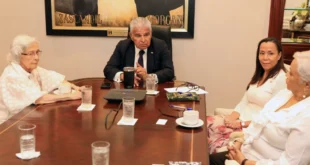 Mulino se reúne con lideresas históricas para transformar políticas de derechos de la mujer
