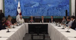 Presidente Mulino se reúne con bancada de RM para coordinar agenda legislativa