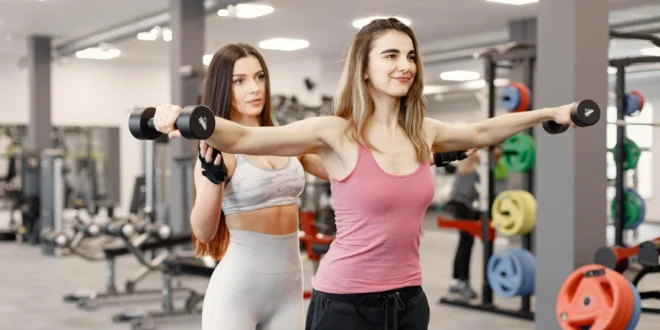 Entrenamiento de fuerza para mujeres: Los 6 ejercicios esenciales después de los 40
