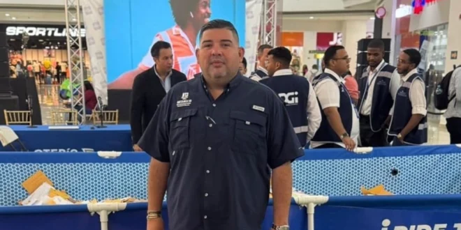 Notario Santos Rudas encargado de dar fe a la Loteria Fiscal