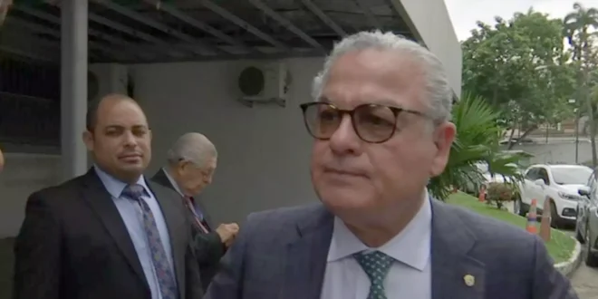 Panamá depura su planilla estatal: 9,000 funcionarios removidos