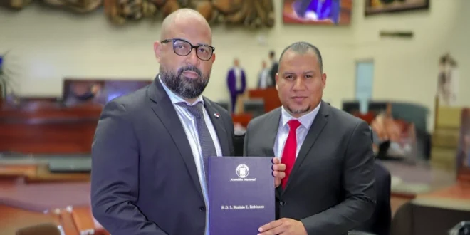 Proyecto de Ley, positivo para el País, presenta Benicio Robinson