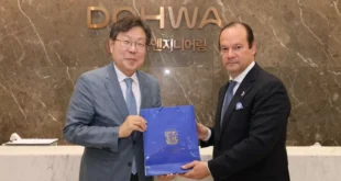 Canciller Martínez-Acha fortalece lazos comerciales y tecnológicos en Corea
