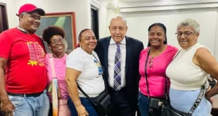 Diputado Crispiano Adames recibe a Buhoneros que Desalojaron de sus puestos