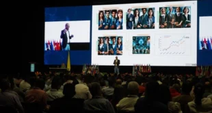 Ignorar la Inteligencia Artificial: Un Riesgo para tu Empleo y Futuro Profesional