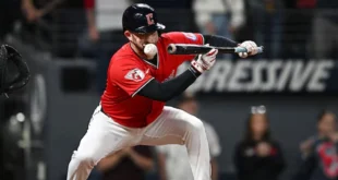Jugador de Béisbol Sufre Impactante Pelotazo en la Cara a 160 km/h: David Fry Hospitalizado