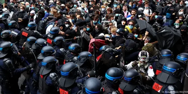 Otro pueblo se revela: ahora le tocó a Francia