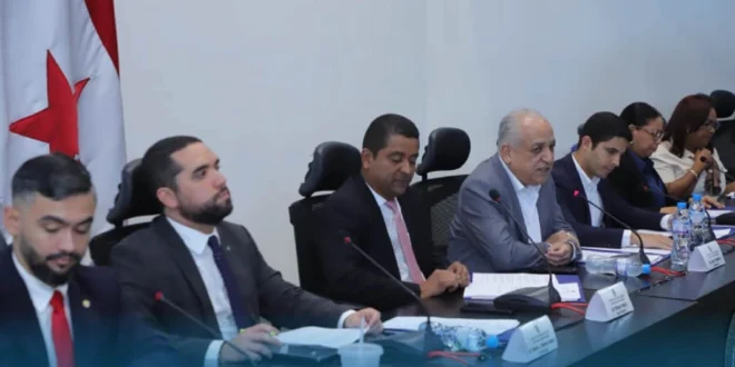 Asamblea frena leyes anticorrupción: Comisión de Gobierno archiva proyectos impulsados por el procurador Gómez