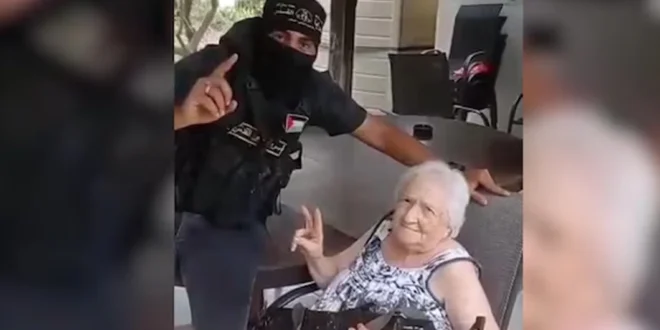 Reencuentro Emotivo: Esther Cunio, la Abuela que Mencionó a Messi para Evitar el Secuestro, Recibe a sus Nietos Liberados
