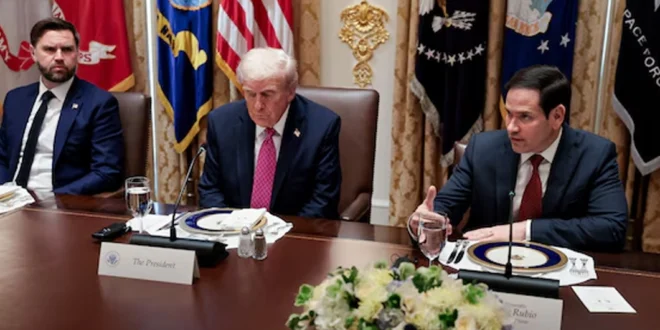 Trump afirma que Maduro le ofreció "de todo" para evitar conflicto con EE.UU.